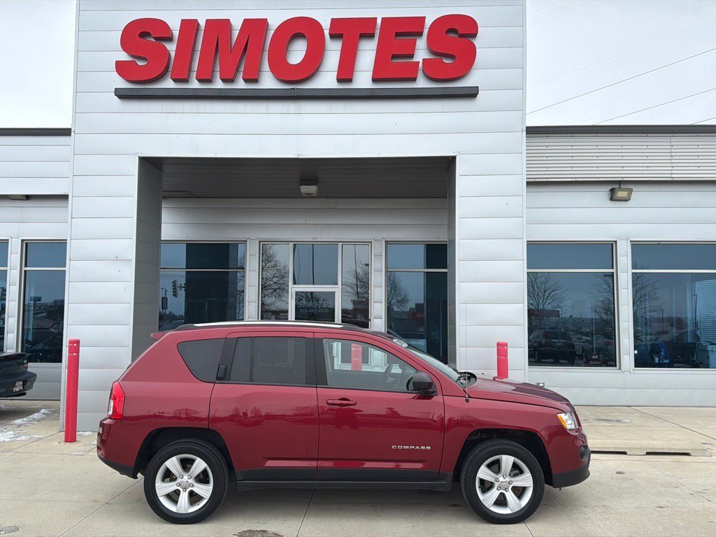 Used 2013 Jeep Compass Sport image 1