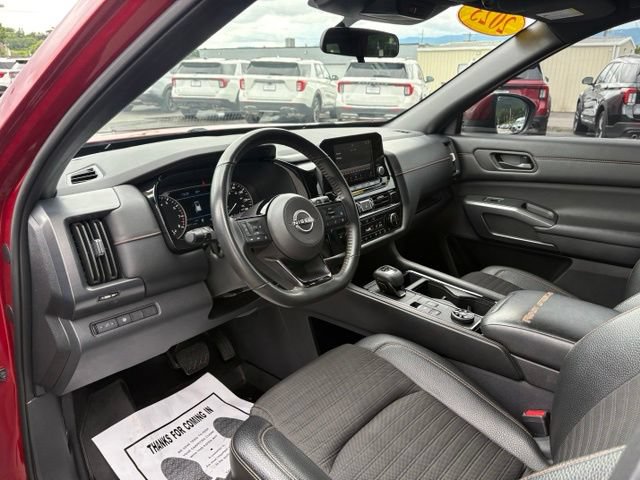 Used 2023 Nissan Pathfinder Rock Creek AWD/4WD image 3