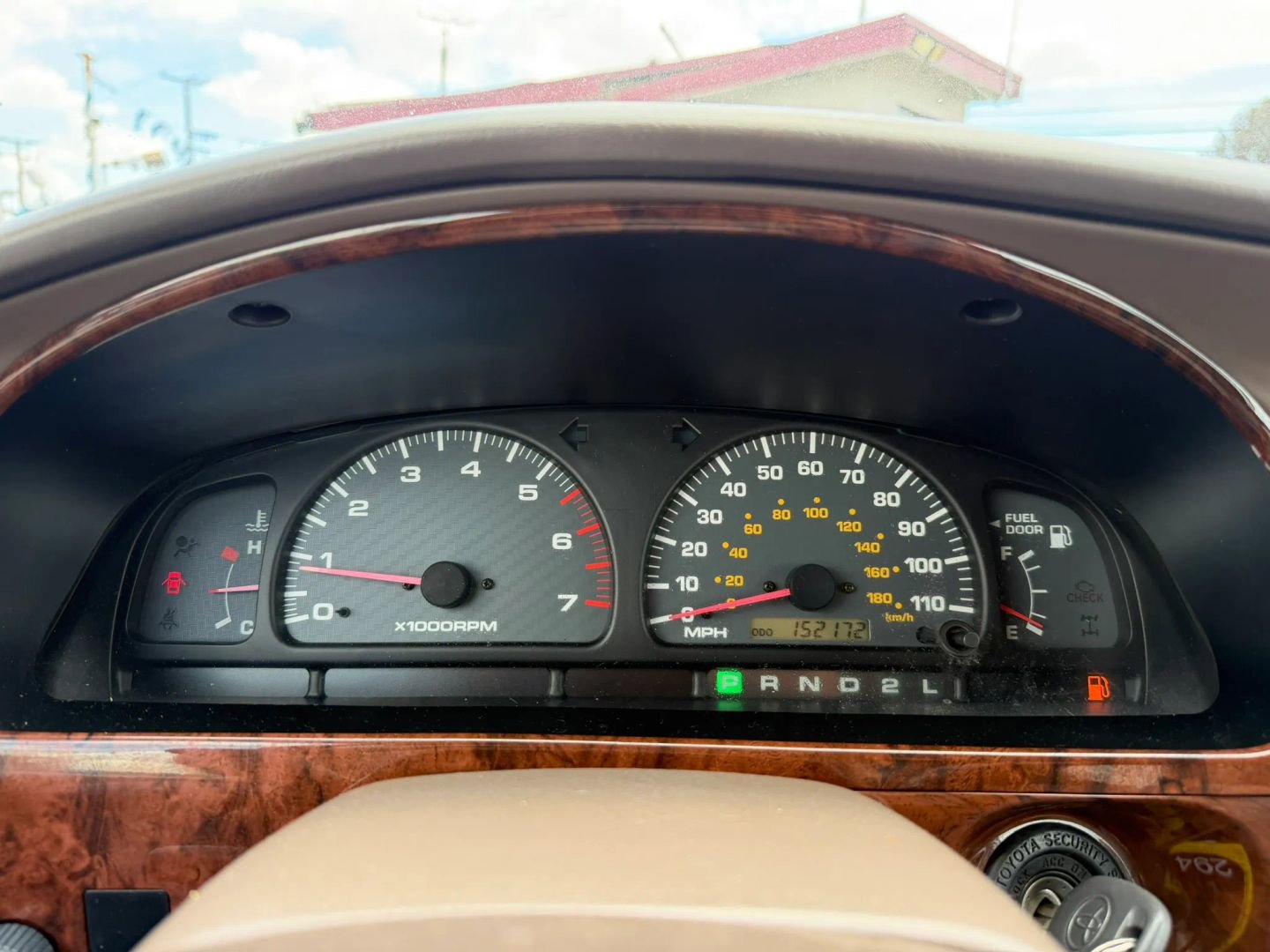 Used 2000 Toyota 4Runner Limited image 29