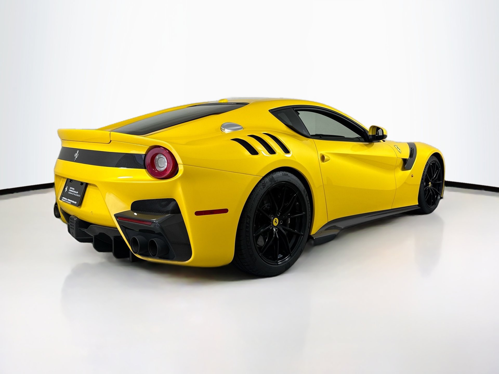 Certified 2017 Ferrari F12tdf RWD image 7
