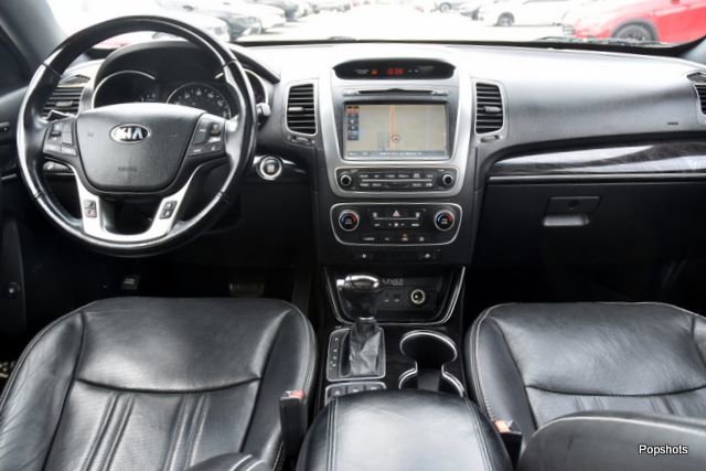 Used 2015 Kia Sorento SX image 18