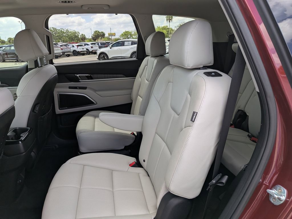 Certified 2023 Kia Telluride EX w/ EX Captain's Chair Package AWD/4WD image 19