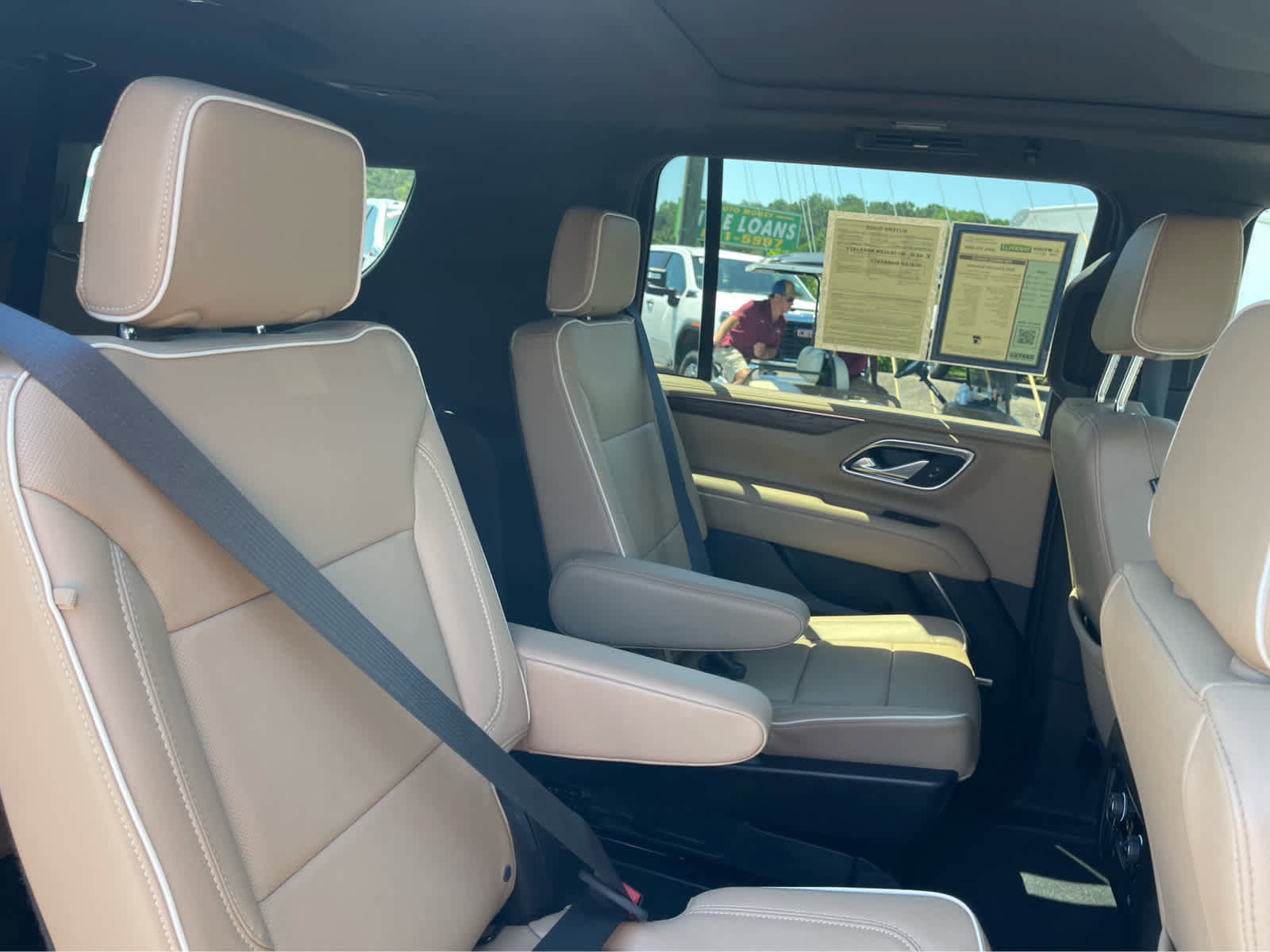 Used 2024 Chevrolet Suburban Premier AWD/4WD image 24