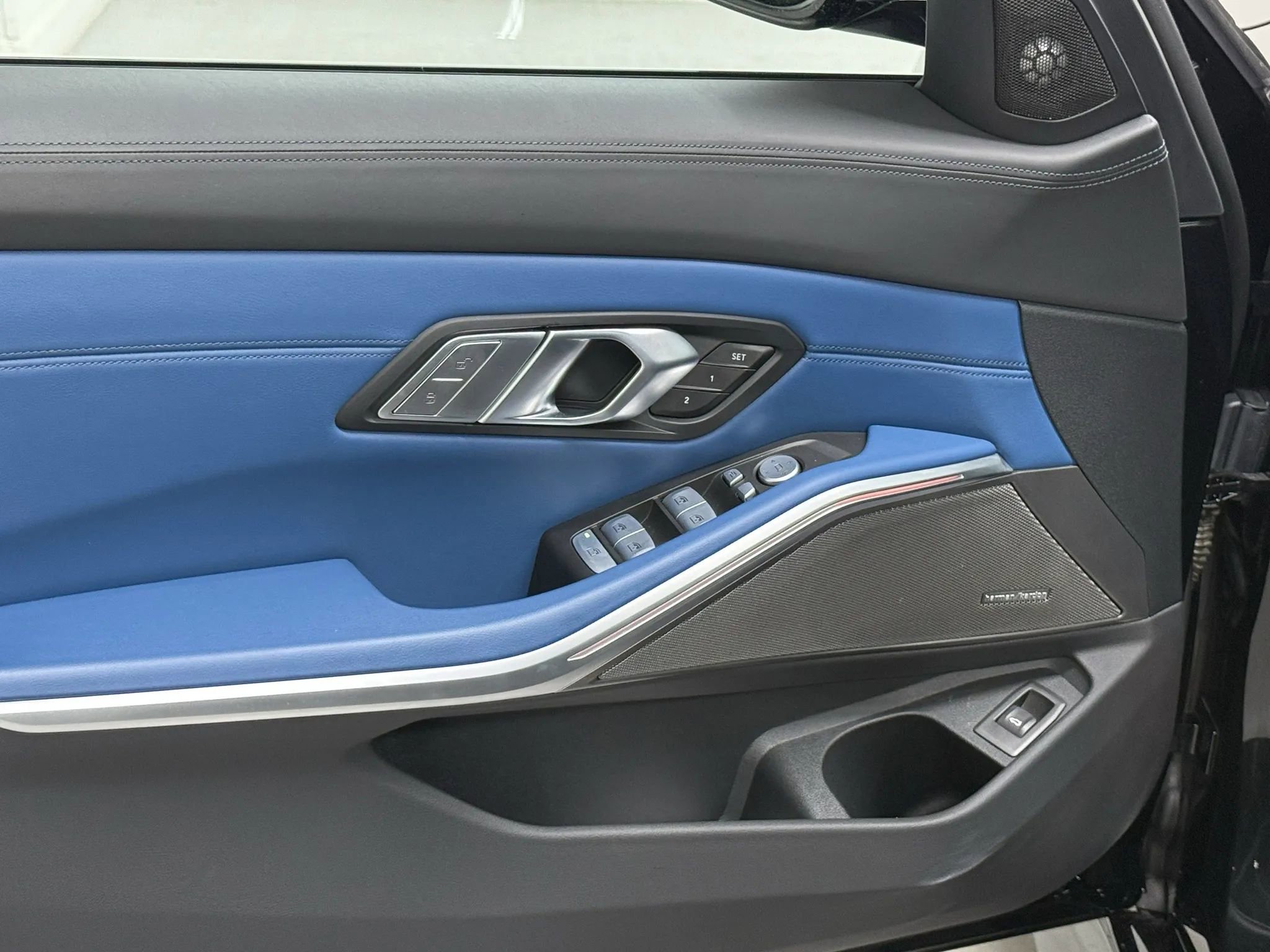 Used 2025 BMW M3 w/ Executive Package RWD image 17
