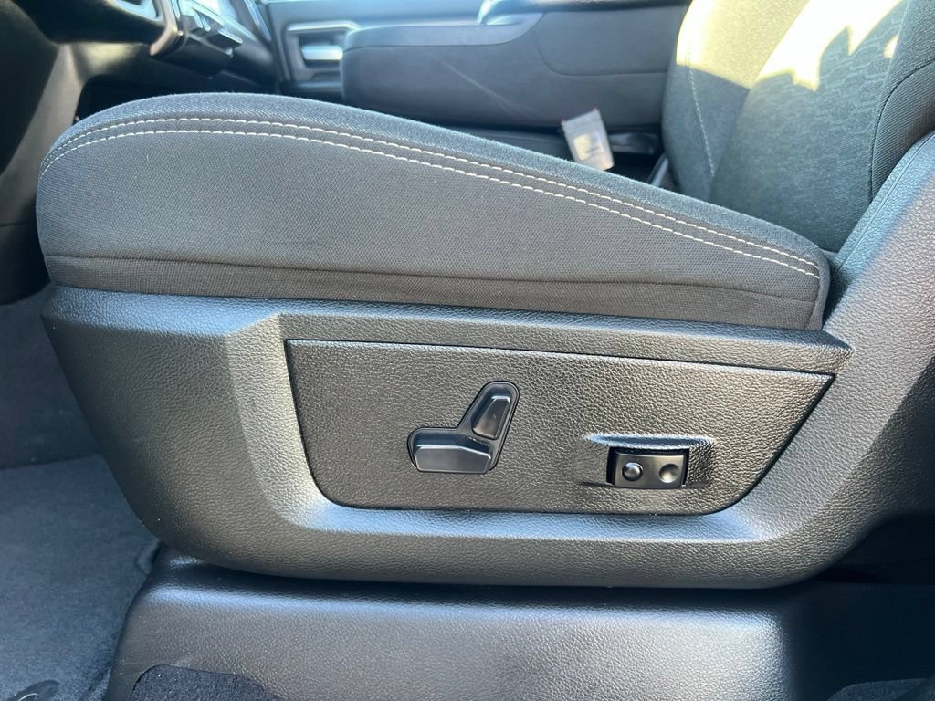 Used 2025 RAM 2500 Big Horn AWD/4WD image 26