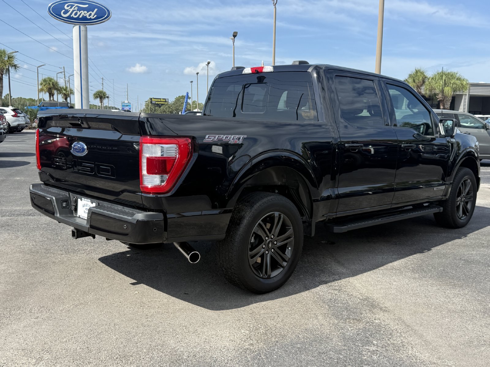 Certified 2022 Ford F150 Lariat w/ Equipment Group 502A High AWD/4WD image 5