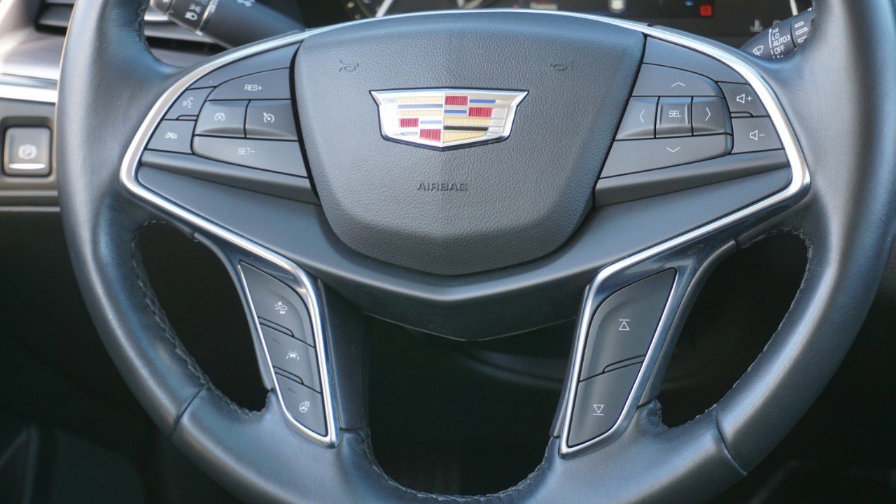 Used 2018 Cadillac XT5 Luxury w/ Driver Awareness Package image 28