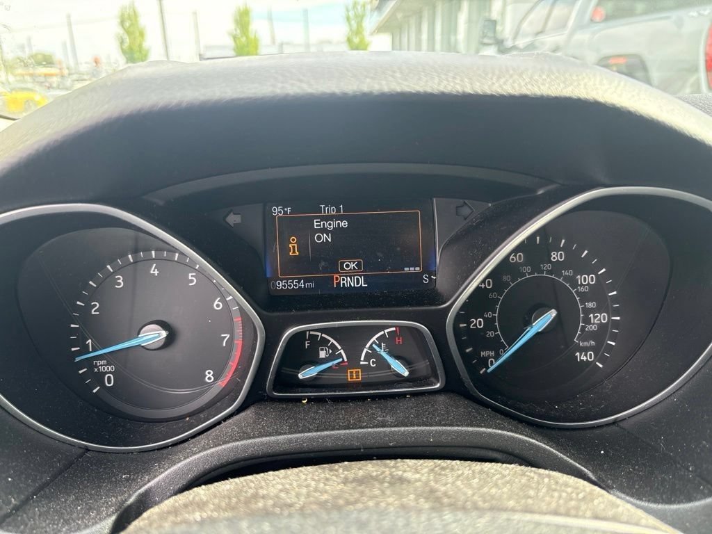 Used 2015 Ford Focus SE FWD image 9