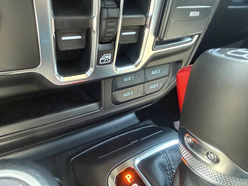 New 2026 Jeep Gladiator Sport AWD/4WD image 24