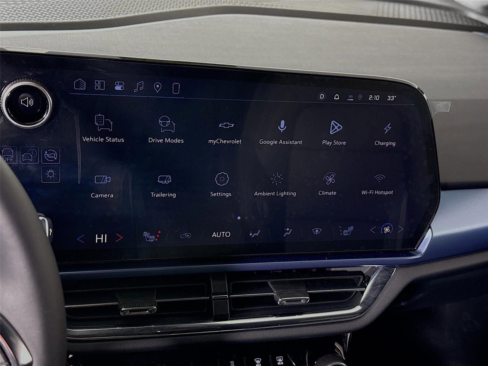 New 2026 Chevrolet Equinox EV LT image 10