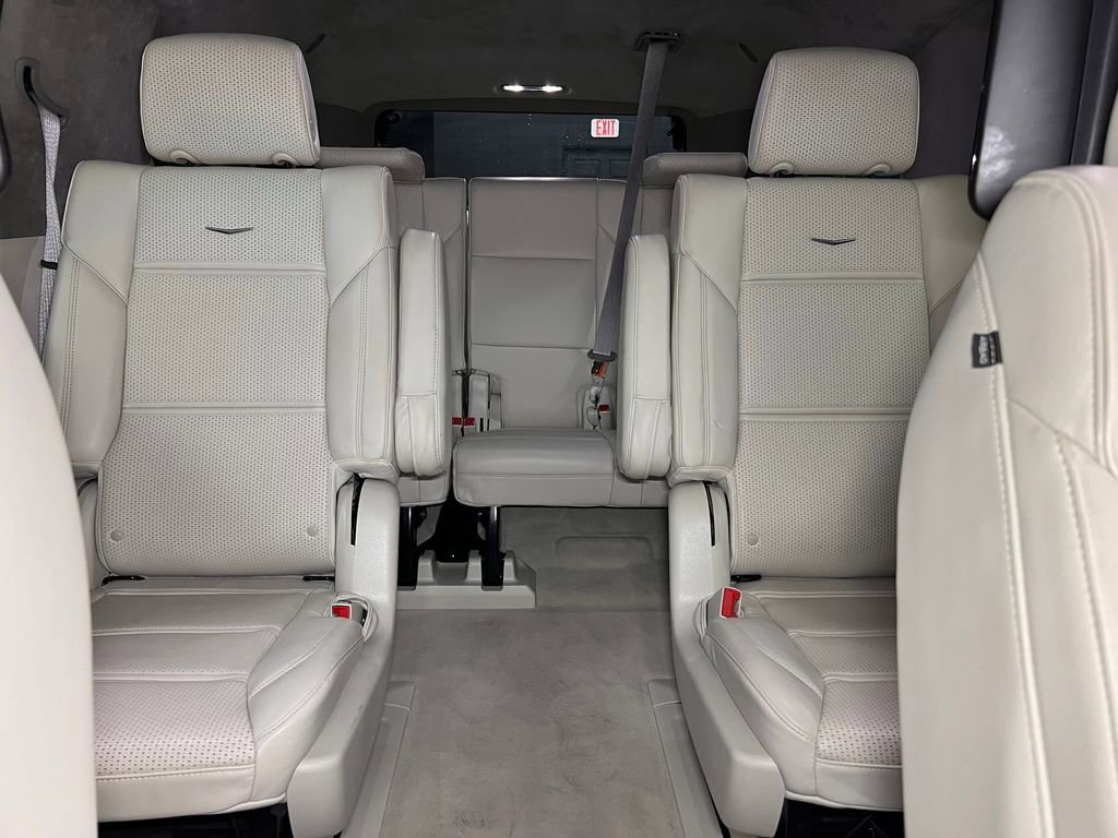Used 2022 Cadillac Escalade ESV Sport Platinum AWD/4WD image 31