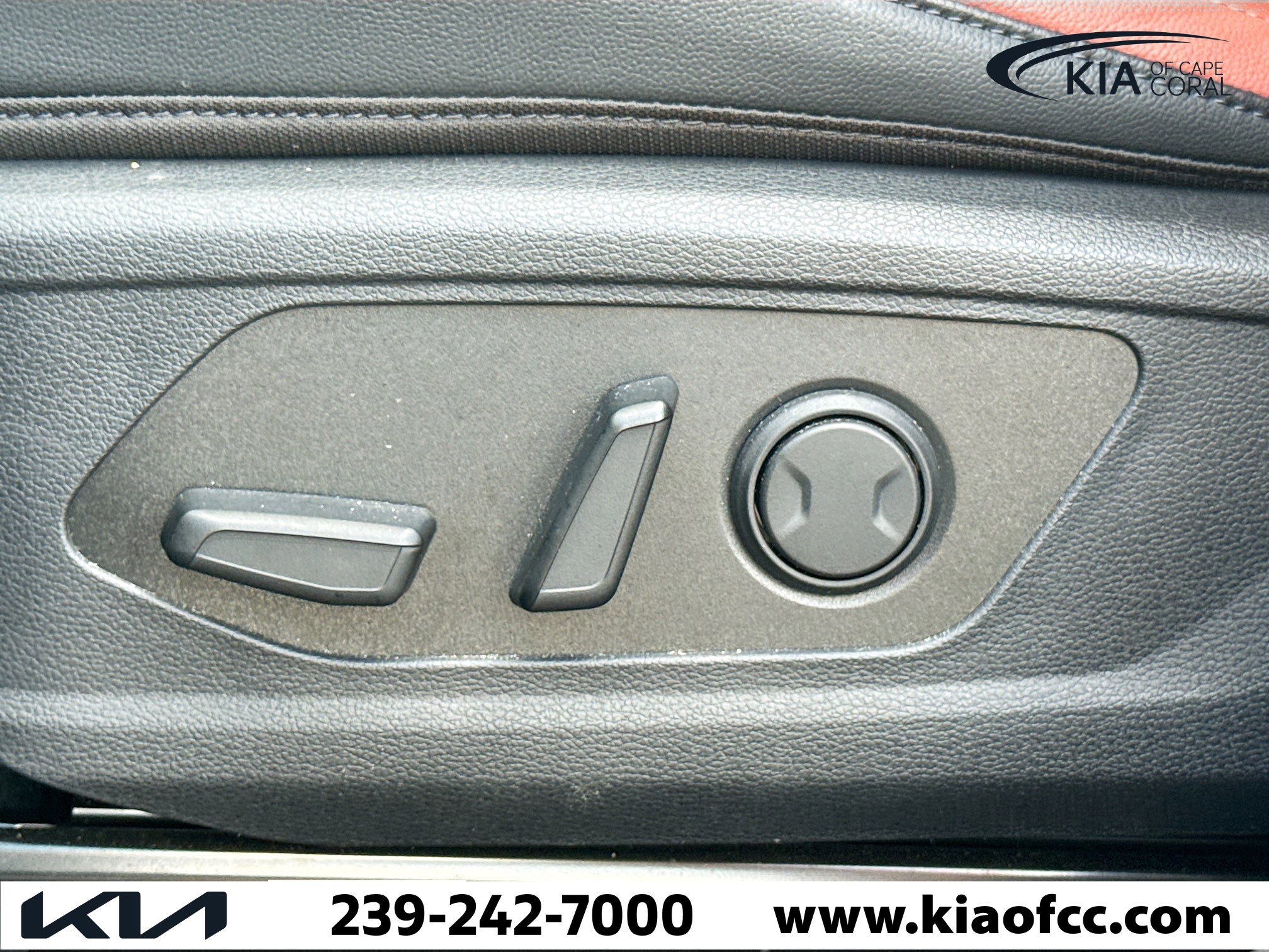 Used 2025 Kia Sportage SX Prestige image 20