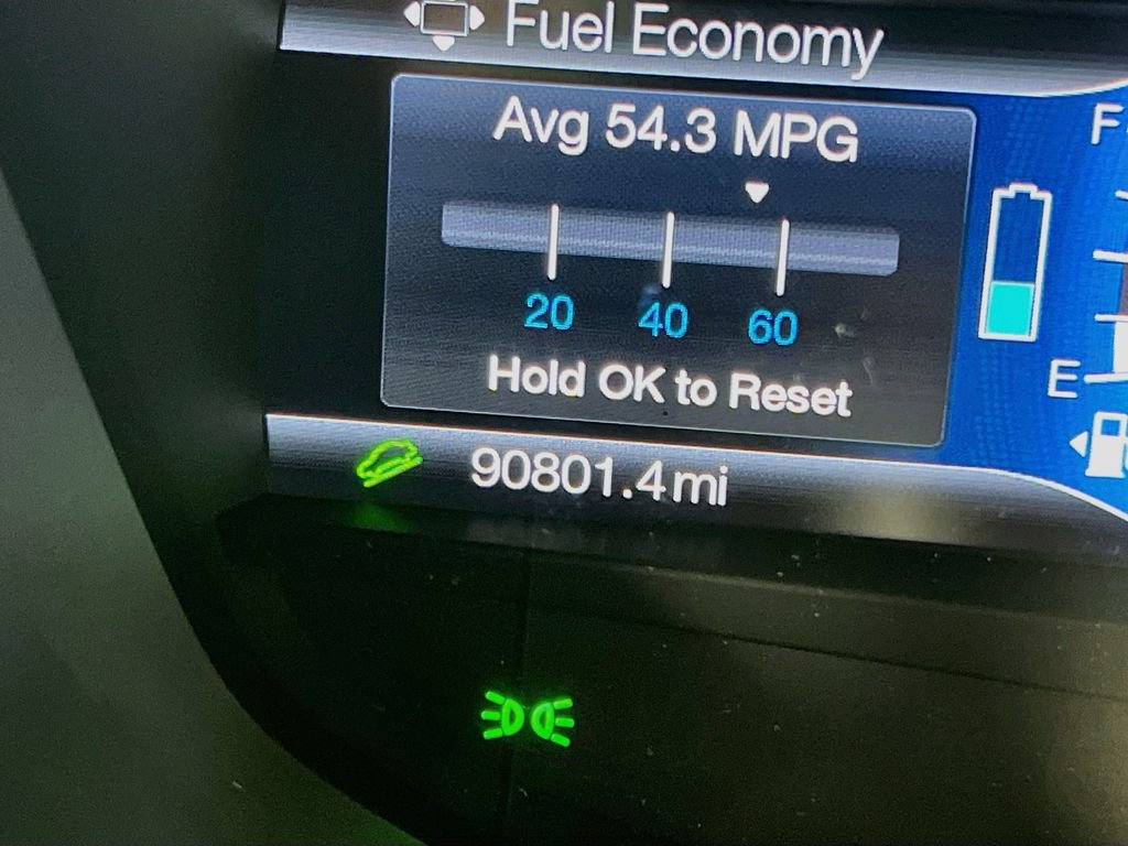 Used 2017 Ford Fusion Energi SE FWD image 12