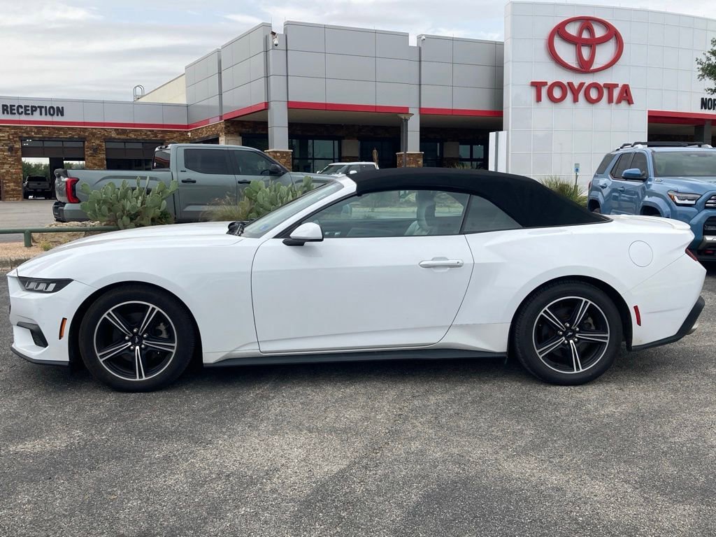 Used 2024 Ford Mustang Premium RWD image 7