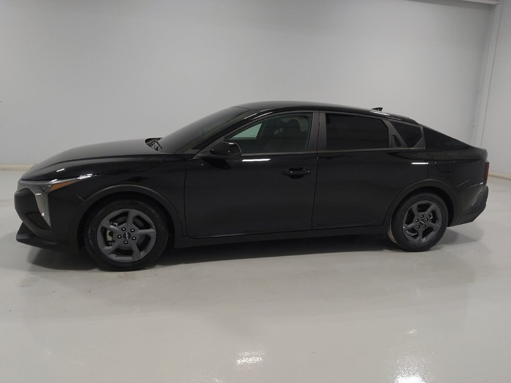 Used 2025 Kia K4 FWD image 2
