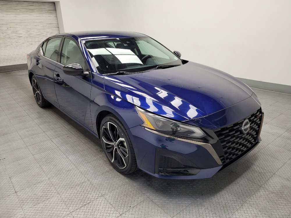 Used 2024 Nissan Altima 2.5 SR FWD image 14