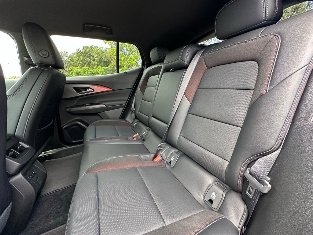 New 2025 Chevrolet Equinox EV RS w/ Convenience Package II FWD image 45