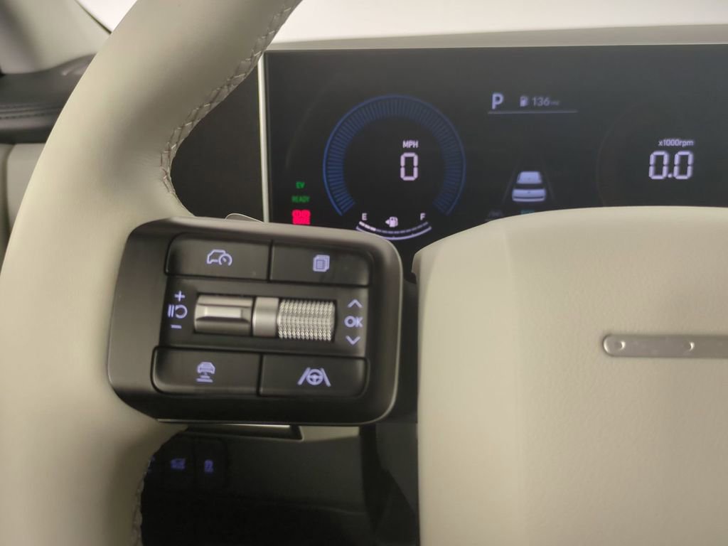 Certified 2026 Hyundai Santa Fe SE image 29