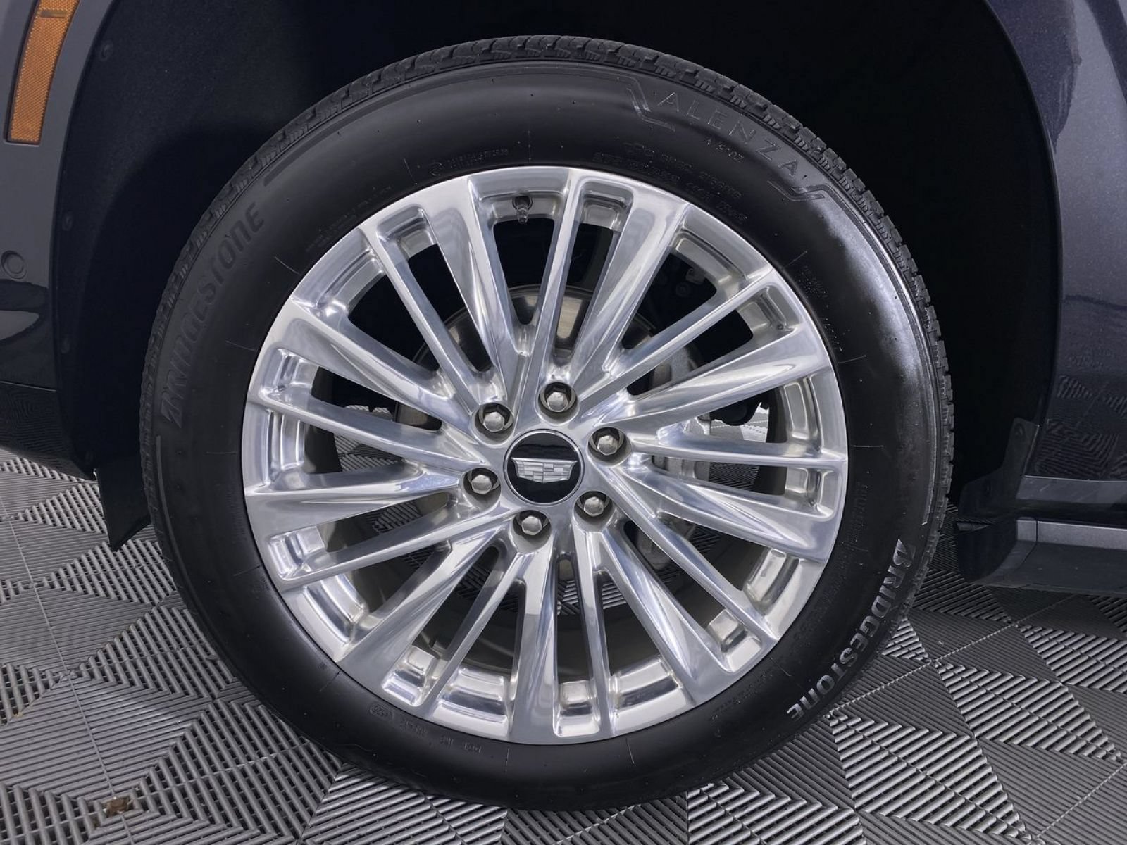 Certified 2026 Cadillac Escalade Luxury AWD/4WD image 17