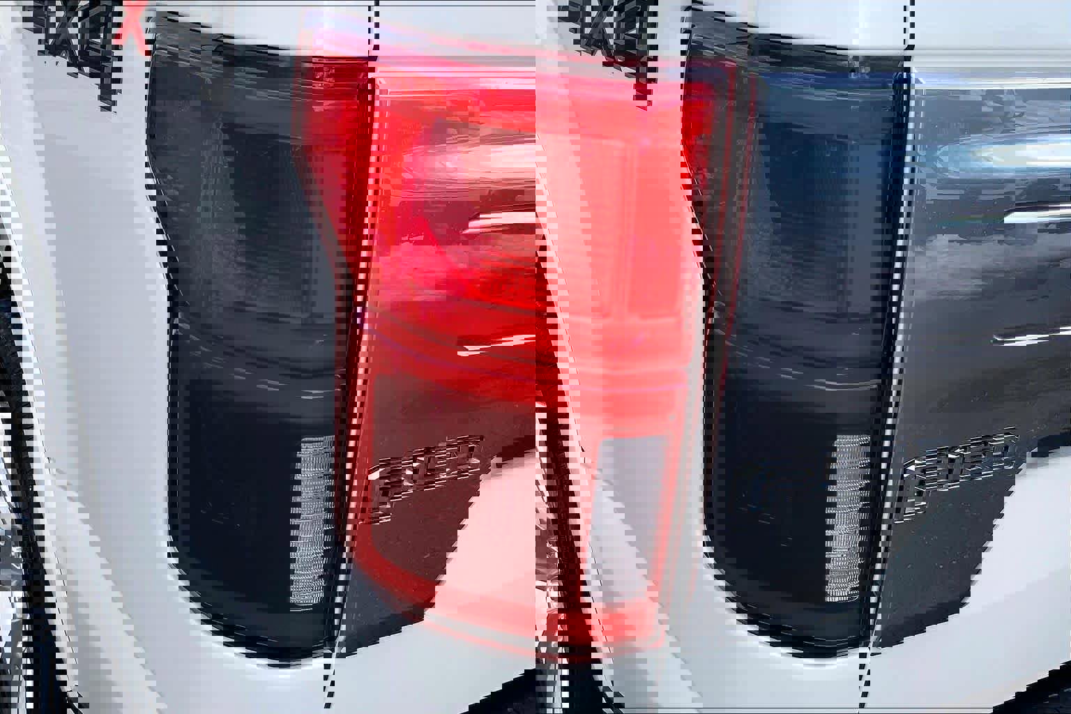 Used 2020 Ford F150 Platinum w/ Equipment Group 701A Luxury image 27