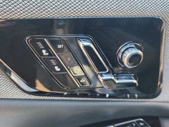 New 2025 Cadillac Optiq Sport 1 AWD/4WD image 11