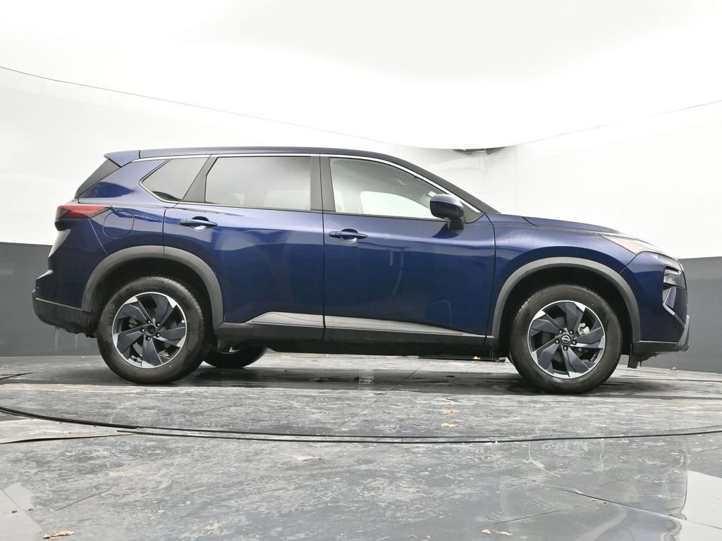 Used 2024 Nissan Rogue SV image 48