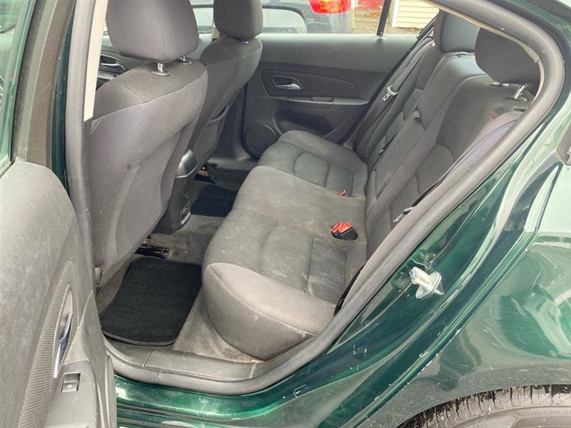 Used 2015 Chevrolet Cruze LT image 10