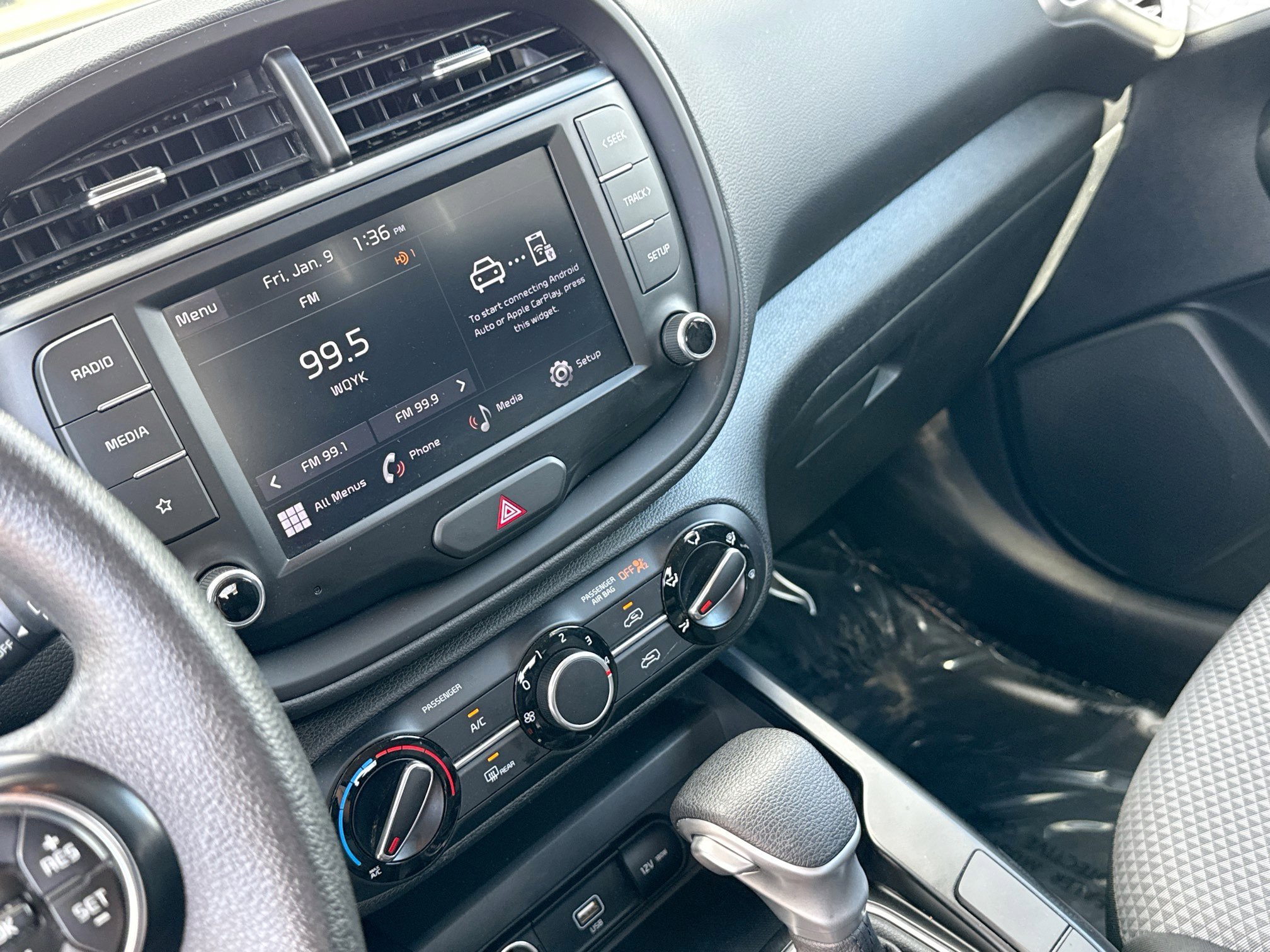 Used 2022 Kia Soul LX image 25