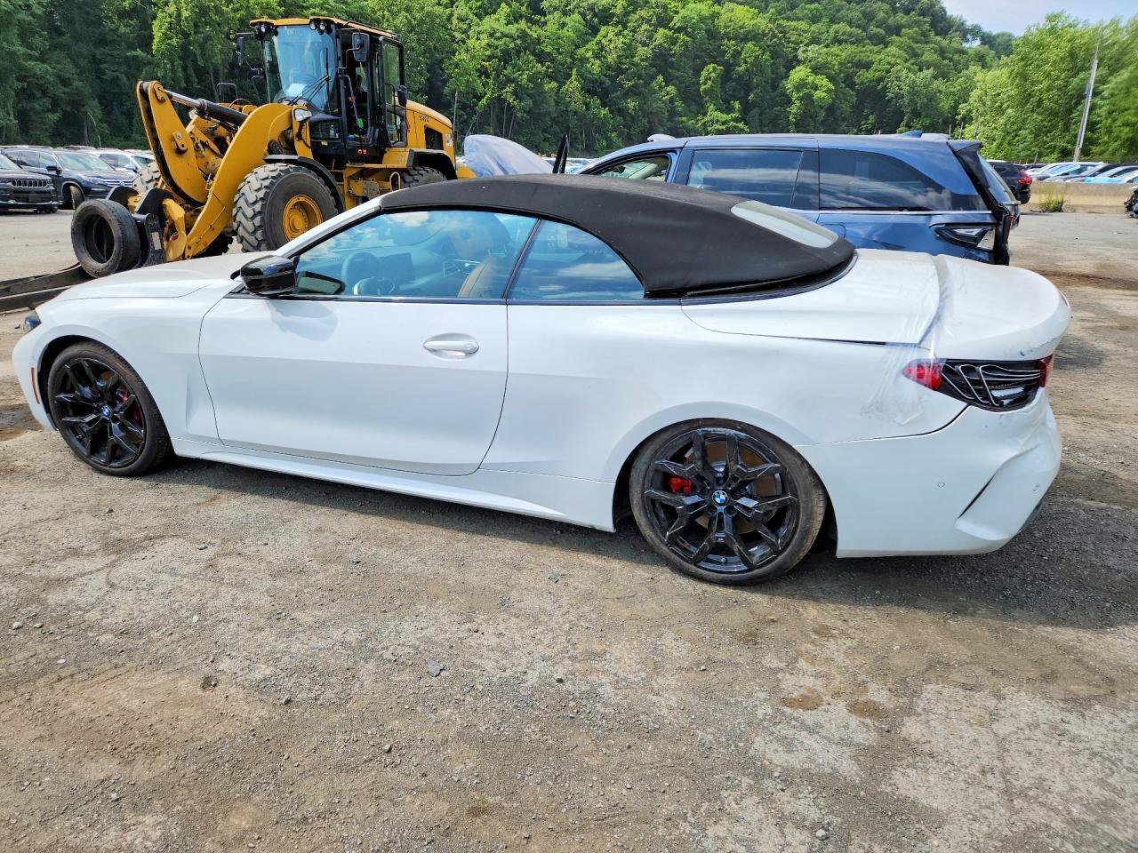 Used 2027 BMW 430i Convertible w/ M Sport Package RWD image 3