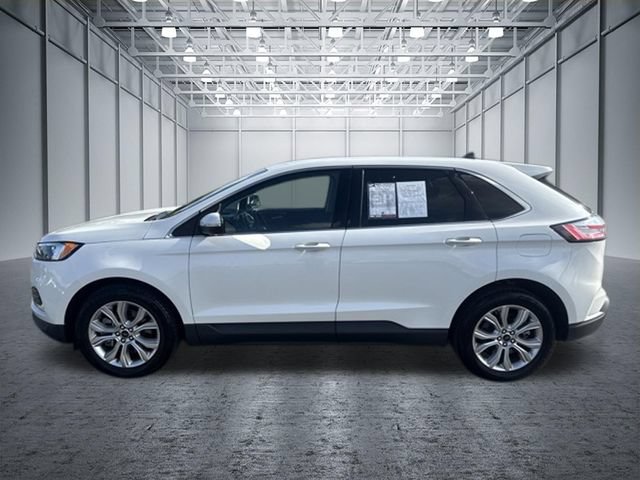 Used 2023 Ford Edge Titanium AWD/4WD image 2