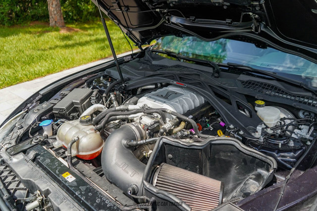 Used 2022 Ford Mustang Shelby GT500 w/ Technology Package image 16