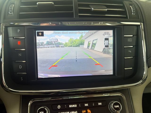 Used 2019 Lincoln Continental Select FWD image 36