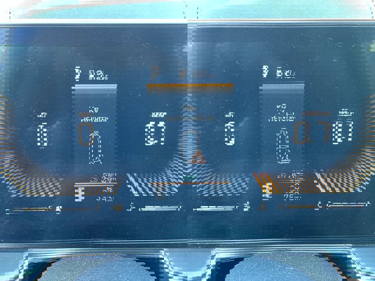 Used 2024 Kia Sorento S image 13