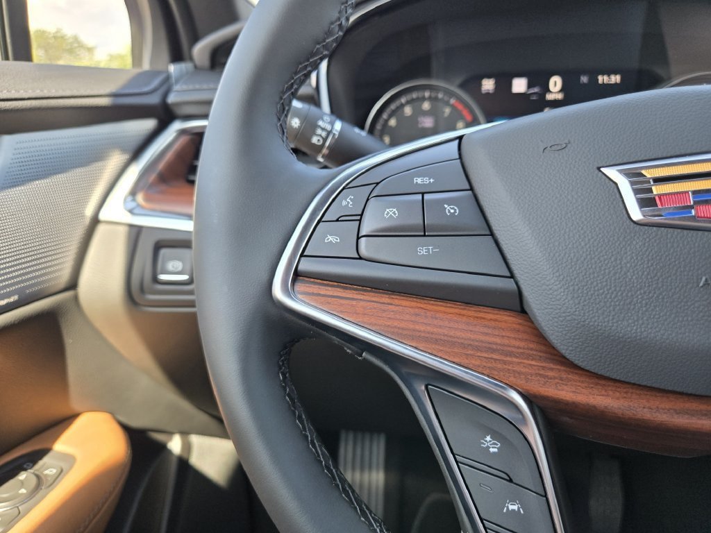 New 2026 Cadillac XT5 Premium Luxury w/ Driver Assist Package AWD/4WD image 16