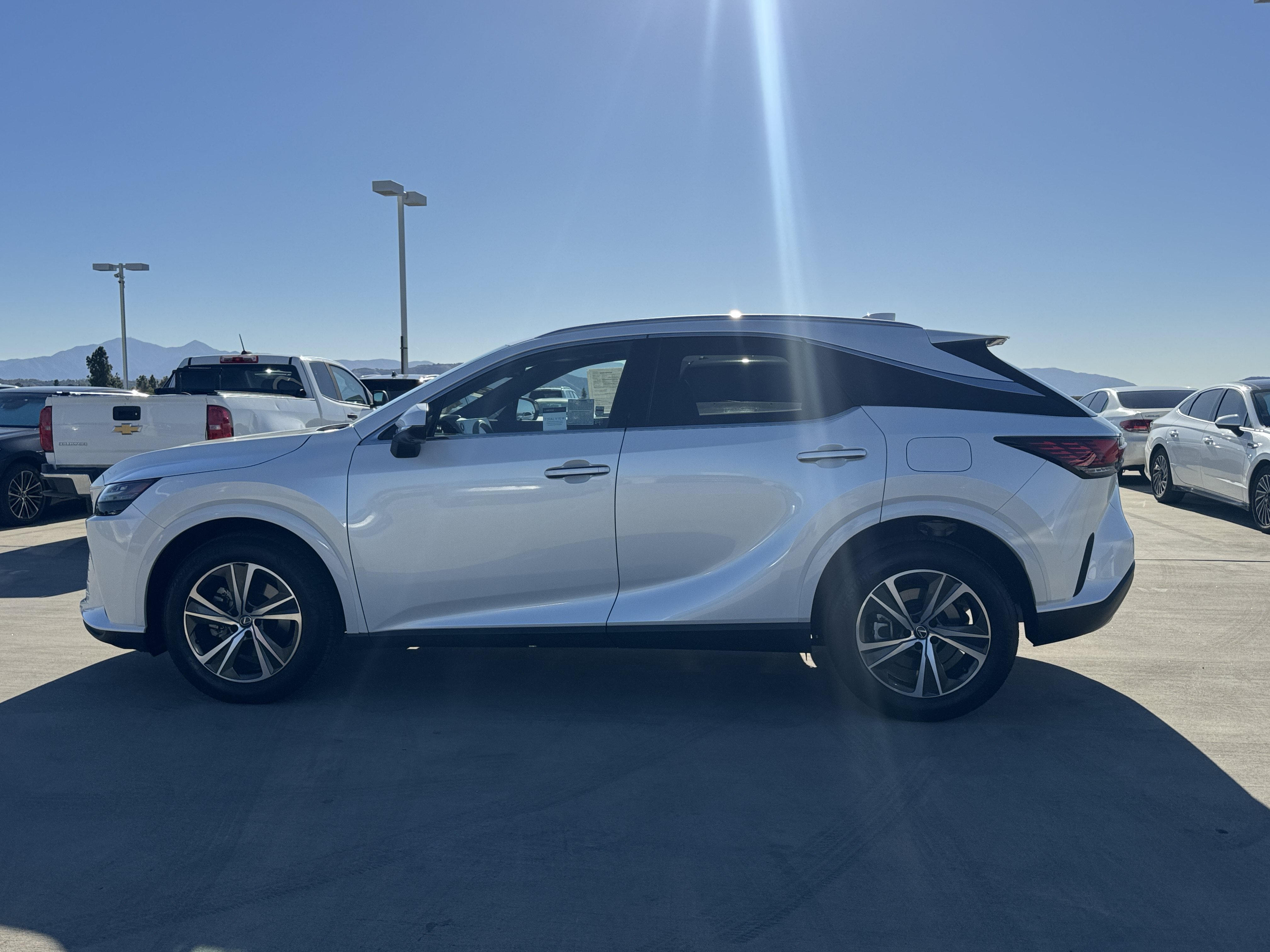 Certified 2024 Lexus RX 350 Premium w/ Accessory Package (Z1) FWD image 6