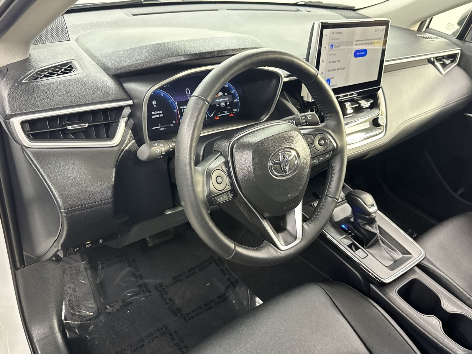 Used 2026 Toyota Corolla Cross XLE AWD/4WD image 13