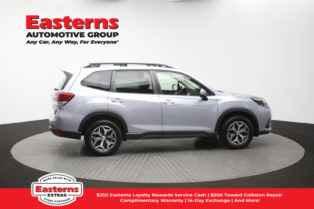 Used 2022 Subaru Forester Premium AWD/4WD image 48