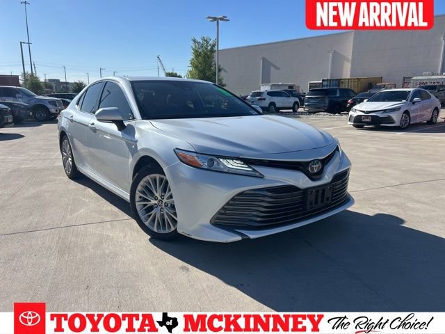 Used 2020 Toyota Camry XLE image 1