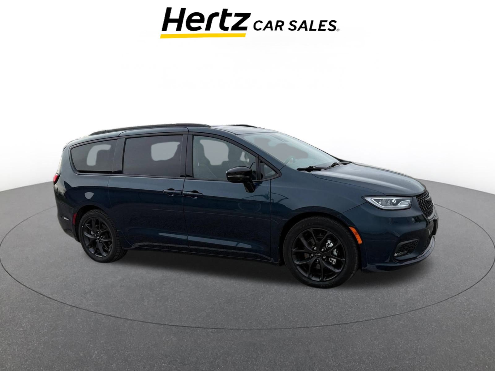 Used 2025 Chrysler Pacifica Limited image 1