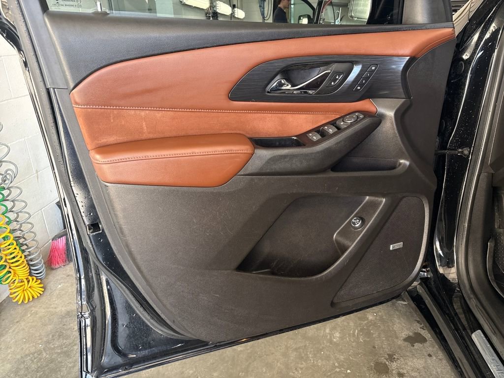 Used 2018 Chevrolet Traverse High Country image 16