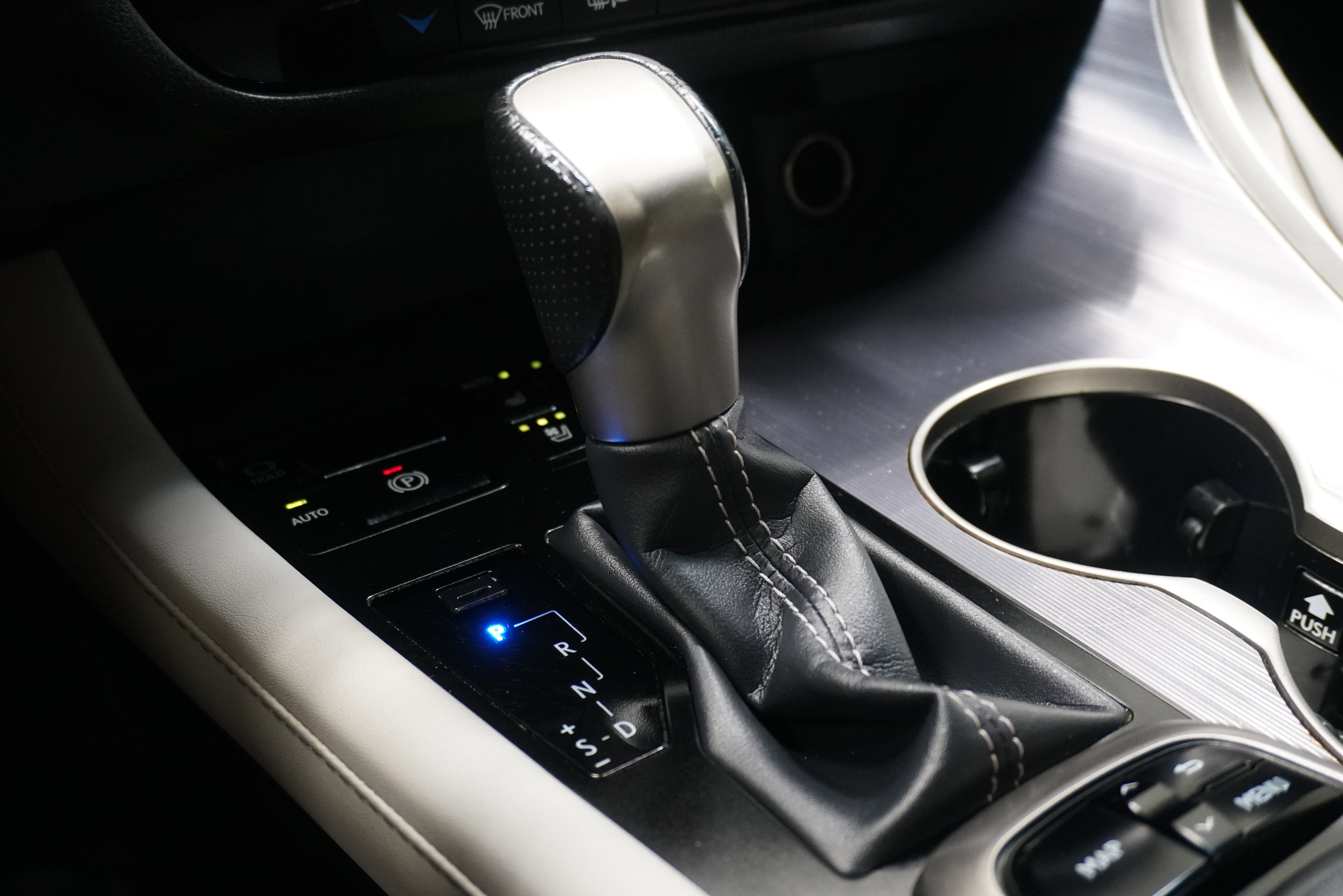 Used 2019 Lexus RX 450h F Sport w/ Navigation Package image 24