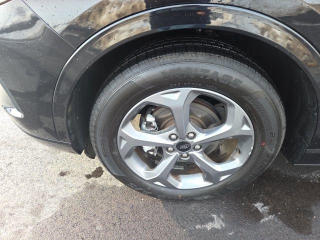 Certified 2024 Ford Escape ST-Line w/ Cold Weather Package image 14