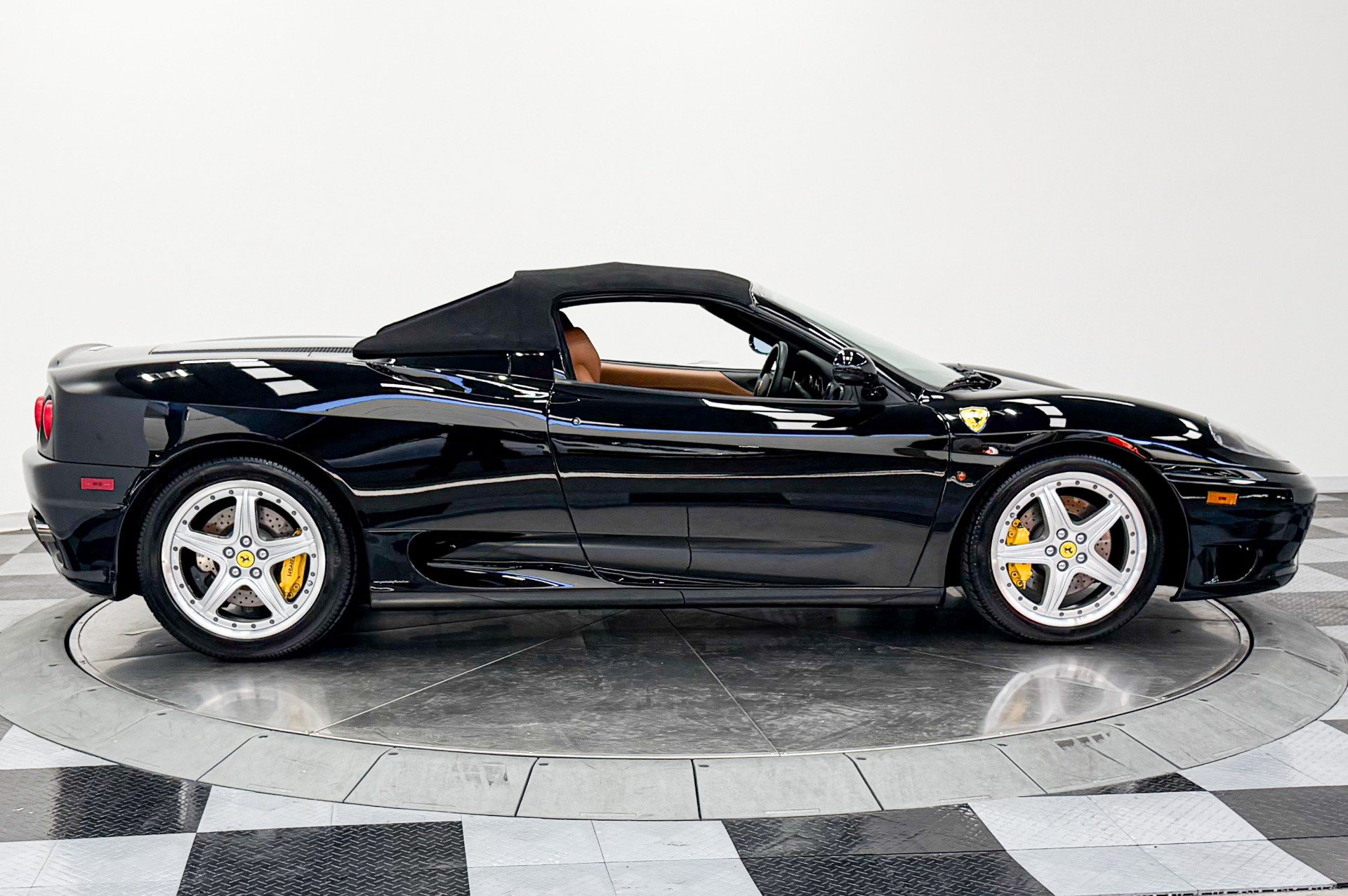 Used 2004 Ferrari 360 Spider RWD image 35