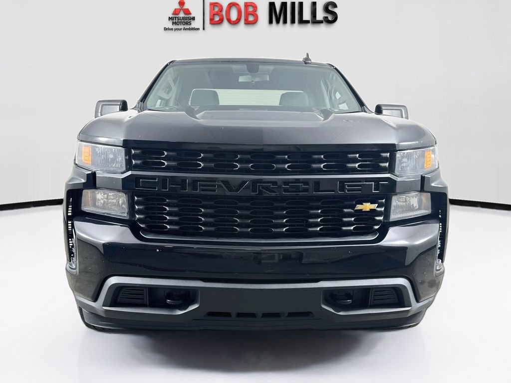 Used 2020 Chevrolet Silverado 1500 Custom w/ Custom Value Package RWD image 2