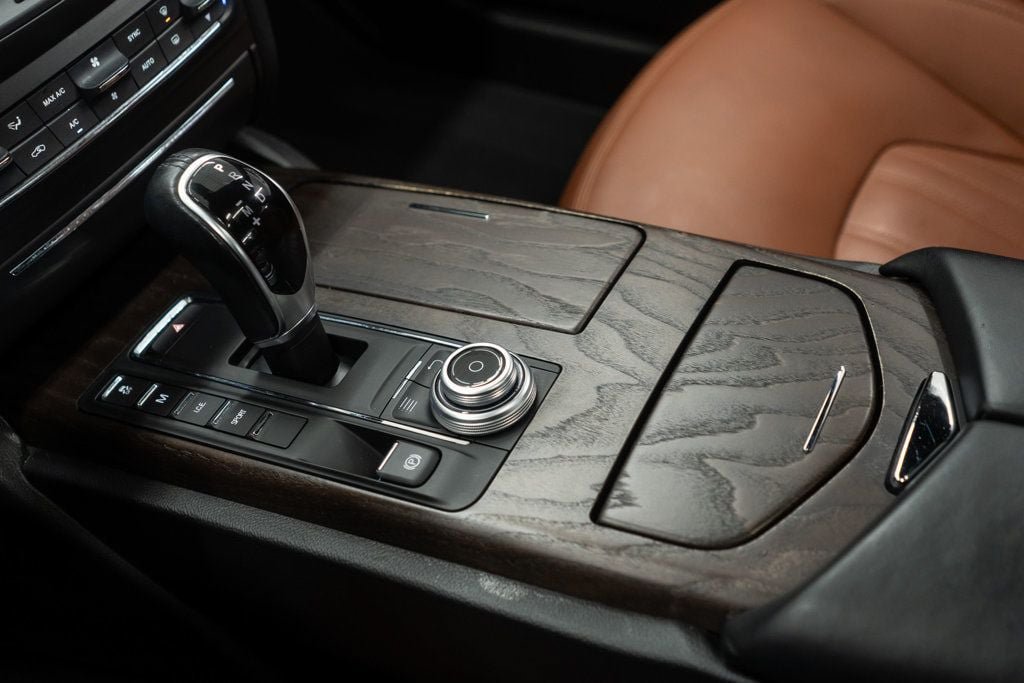 Used 2018 Maserati Ghibli S GranLusso RWD image 19