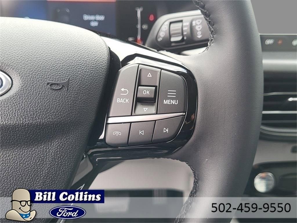New 2024 Ford Escape SE image 16