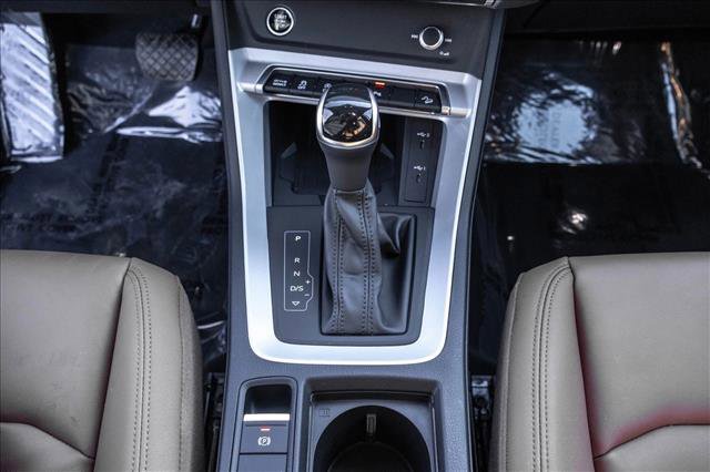 Certified 2023 Audi Q3 2.0T Premium Plus w/ Premium Plus Package image 20