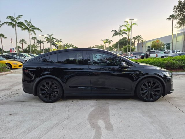 Used 2022 Tesla Model X Plaid AWD/4WD image 4