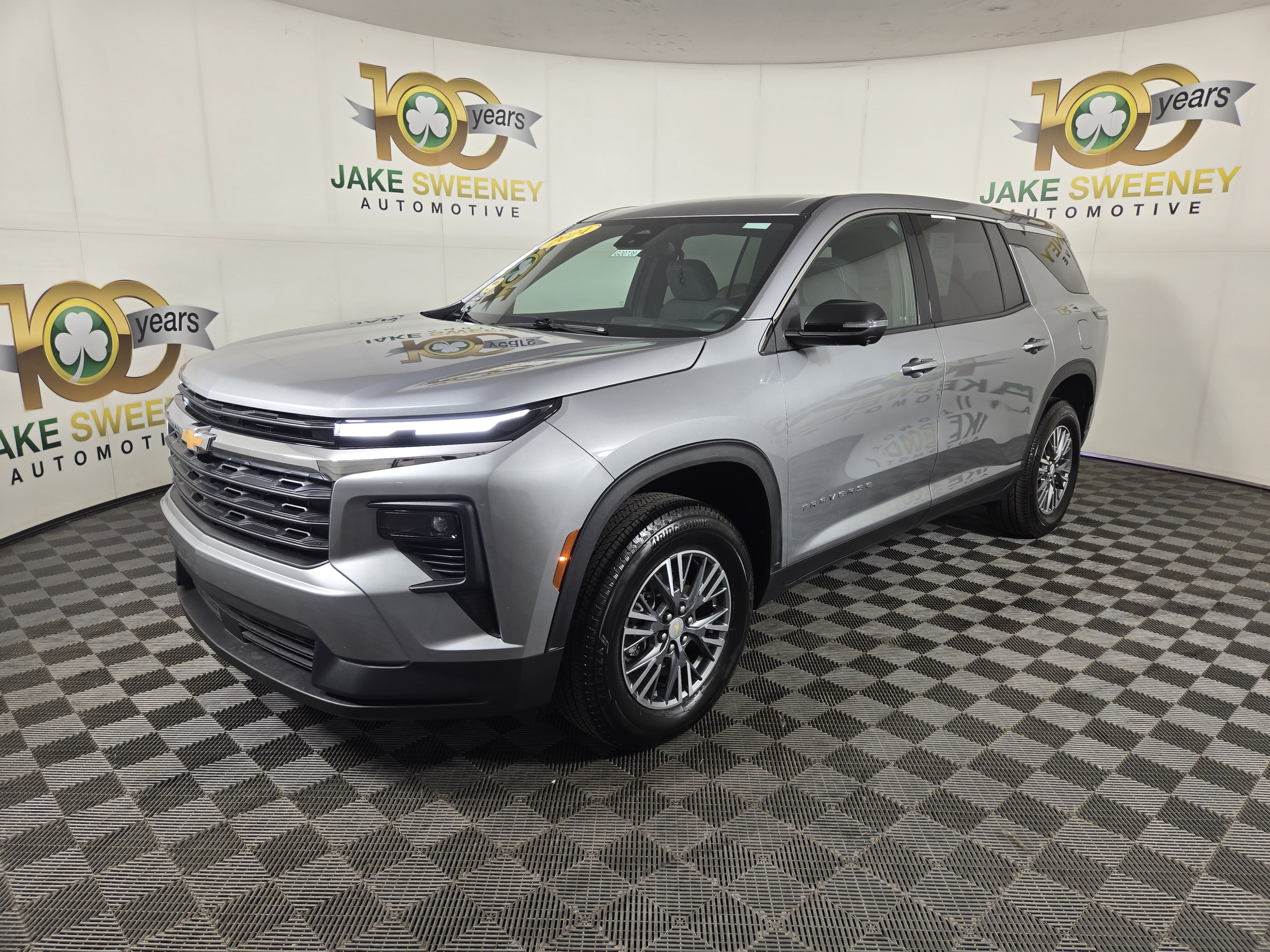 Certified 2024 Chevrolet Traverse LS FWD image 3