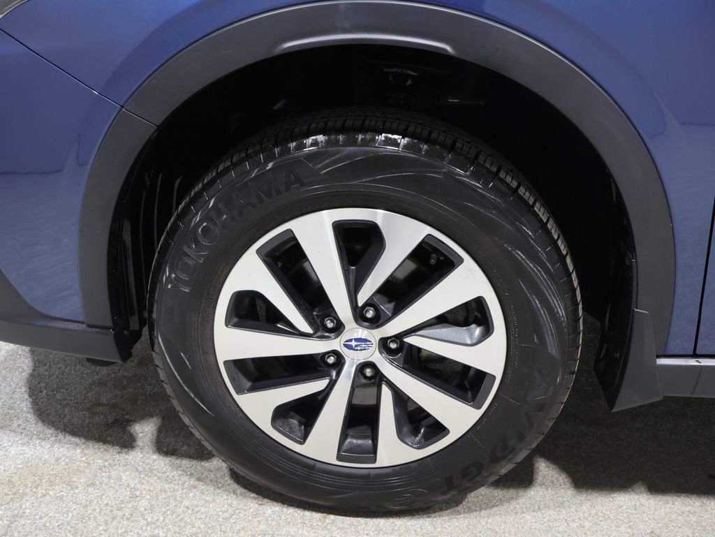 Used 2020 Subaru Outback Premium image 7